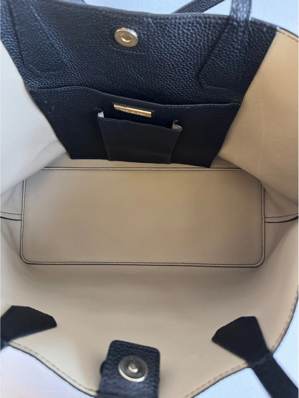 Tory Burch Amanda Easy Leather Tote Black Pebbled Leather Gold Double-T